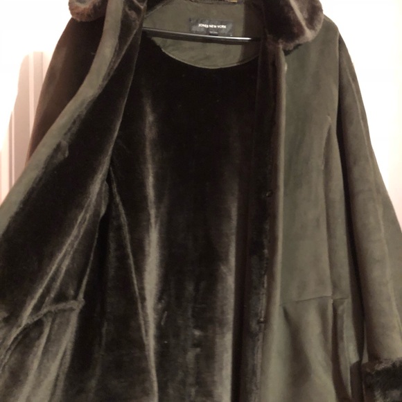 jones New York Faux Shearling - olive green - Picture 2 of 4